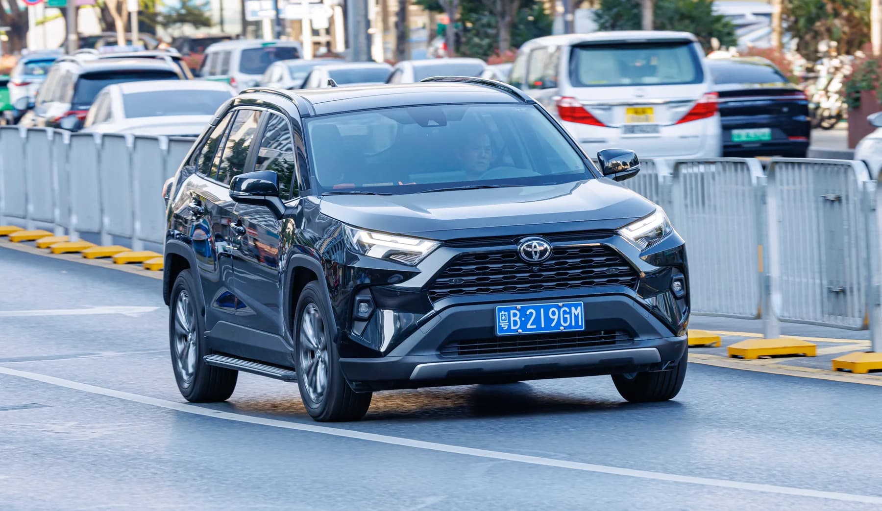تويوتا RAV4 كبديل لمازدا CX-5 قبل الشراء