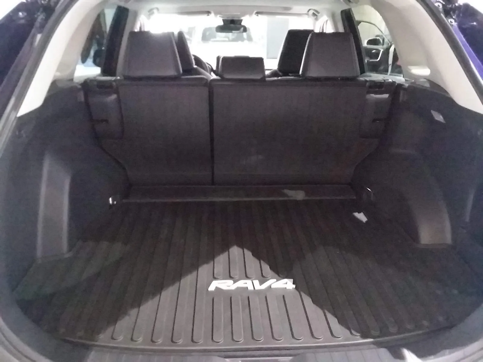 مساحة صندوق تويوتا راف فور عند مقارنة SUV عائلية